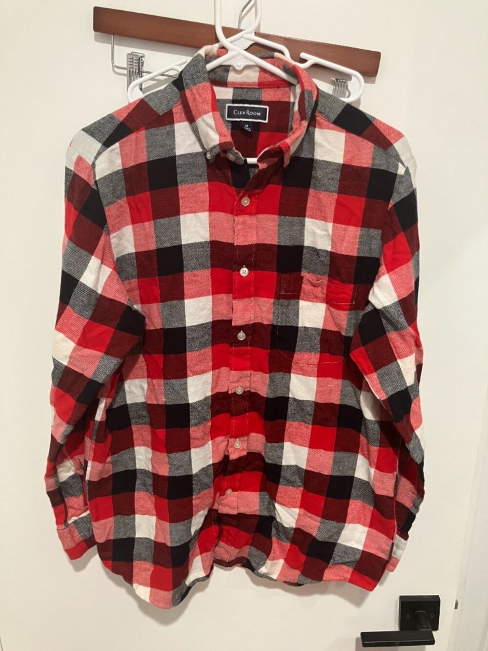 Club Room Men’s Medium Red Buffalo Check Plaid Button Up Flannel Shirt